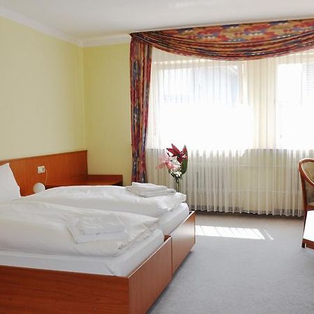 Hotel Hessischer Hof Kirchhain Buitenkant foto